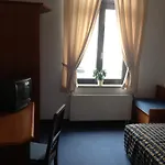 Otel Mauritius - Im Herzen Von - Fruehstueck Buchbar - Fahrradbox 3*