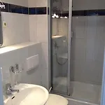 Mauritius - Im Herzen Von - Fruehstueck Buchbar - Fahrradbox Otel Crimmitschau