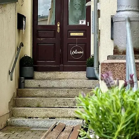 Отель Mauritius - Im Herzen Von - Fruehstueck Buchbar - Restaurant - Cafe - Fahrradbox Криммичау