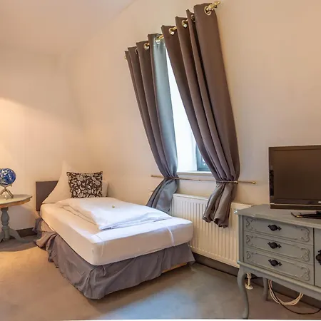 Hotel Mauritius - Im Herzen Von Crimmitschau - Fruehstueck Buchbar - Fahrradbox 3* Crimmitschau