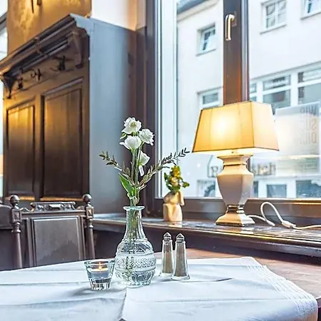 Hotel Mauritius - Im Herzen Von - Frühstück Buchbar - Restaurant - Café - Fahrradbox