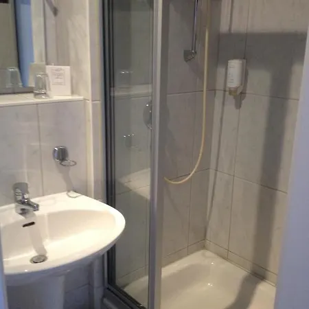 Mauritius - Im Herzen Von - Frühstück Buchbar - Restaurant - Café - Fahrradbox Hotel Crimmitschau