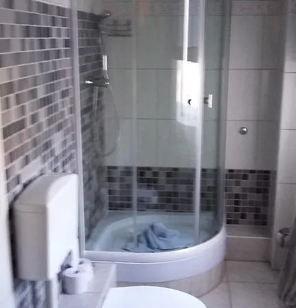 ホテル Mauritius - Im Herzen Von - Fruehstueck Buchbar - Fahrradbox 3*