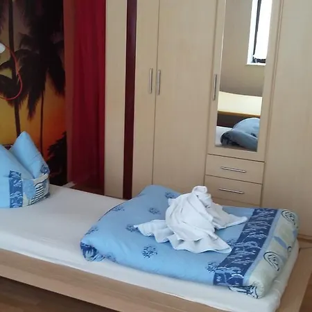 Mauritius - Im Herzen Von - Frühstück Buchbar - Restaurant - Café - Fahrradbox Crimmitschau