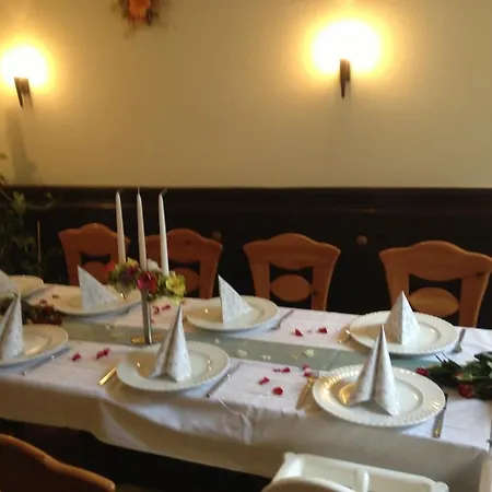 Отель Mauritius - Im Herzen Von - Fruehstueck Buchbar - Restaurant - Cafe - Fahrradbox