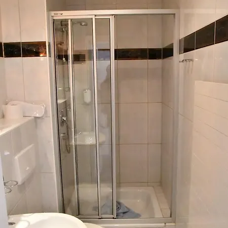 Hotel Mauritius - Im Herzen Von - Frühstück Buchbar - Restaurant - Café - Fahrradbox