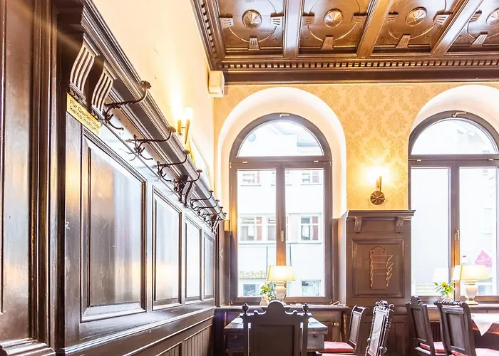 Hotel Mauritius - Im Herzen Von - Fruehstueck Buchbar - Fahrradbox Crimmitschau