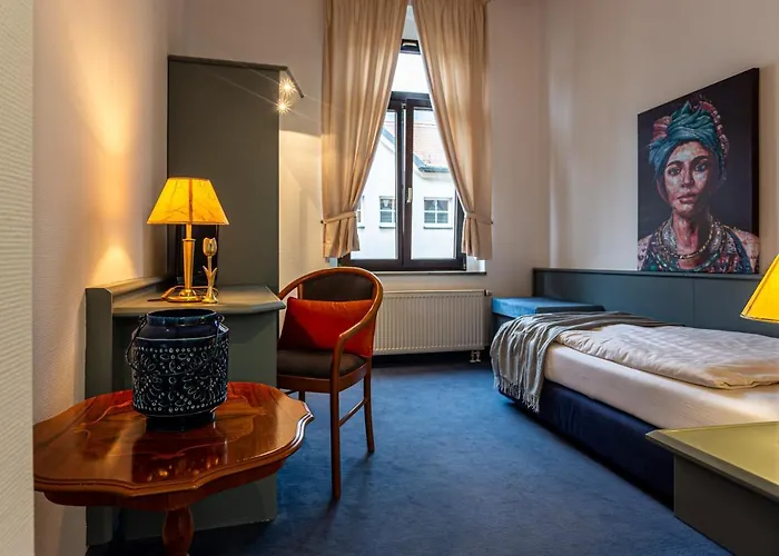 Hotel Mauritius - Im Herzen Von Crimmitschau - Fruehstueck Buchbar - Fahrradbox فندق