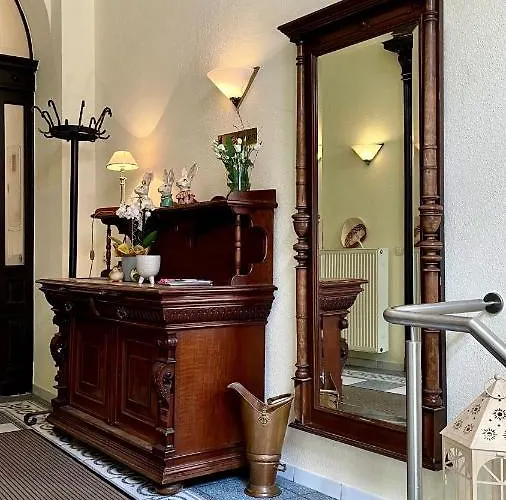 Hotel Mauritius - Im Herzen Von Crimmitschau - Fruehstueck Buchbar - Fahrradbox فندق 3*