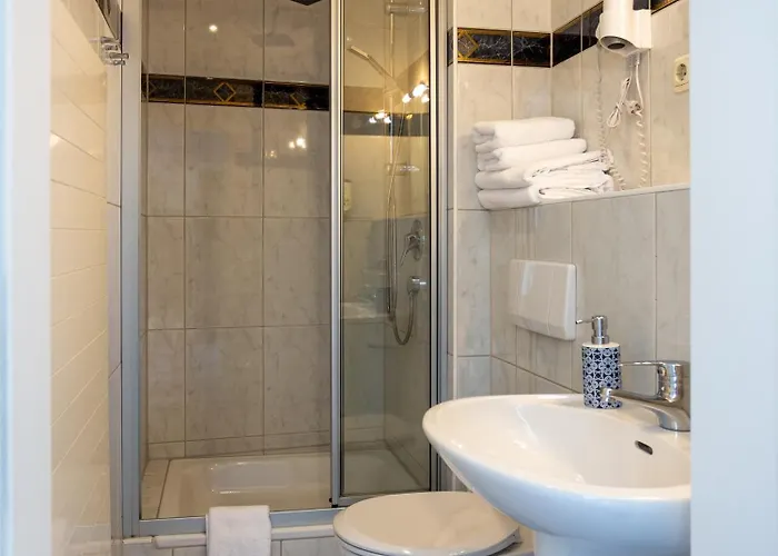 Mauritius - Im Herzen Von - Fruehstueck Buchbar - Fahrradbox Hotell Crimmitschau