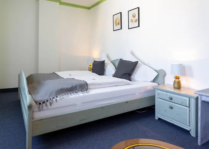 Mauritius - Im Herzen Von - Fruehstueck Buchbar - Fahrradbox Hotell Crimmitschau