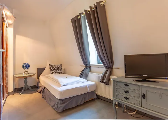 Hotel Mauritius - Im Herzen Von Crimmitschau - Fruehstueck Buchbar - Fahrradbox 3* Crimmitschau