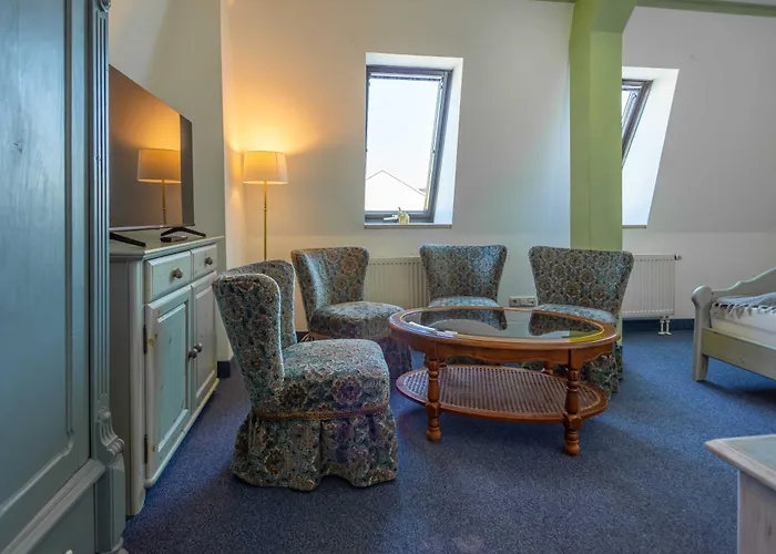 Hotel Mauritius - Im Herzen Von Crimmitschau - Fruehstueck Buchbar - Fahrradbox فندق Crimmitschau