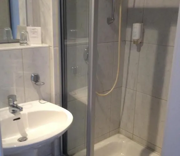 Mauritius - Im Herzen Von - Fruehstueck Buchbar - Fahrradbox Hotell Crimmitschau