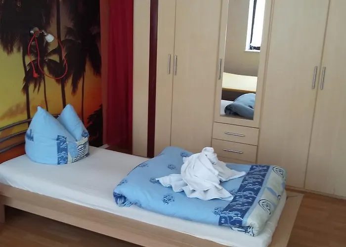 Hotel Mauritius - Im Herzen Von Crimmitschau - Fruehstueck Buchbar - Fahrradbox Crimmitschau