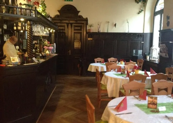 Hotel Mauritius - Im Herzen Von Crimmitschau - Fruehstueck Buchbar - Fahrradbox Crimmitschau