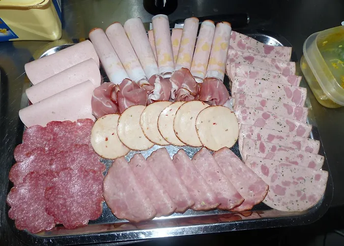 Hotel Mauritius - Im Herzen Von Crimmitschau - Fruehstueck Buchbar - Fahrradbox فندق Crimmitschau