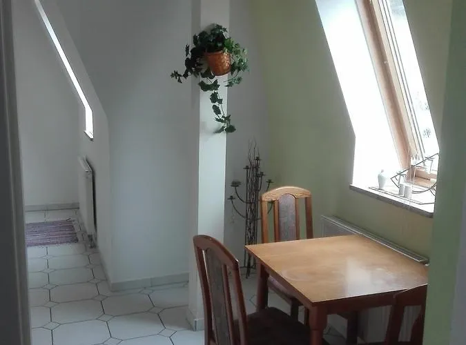 Hotel Mauritius - Im Herzen Von Crimmitschau - Fruehstueck Buchbar - Fahrradbox 3* Crimmitschau